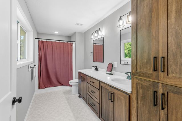 604 Nelson Lane, Center City, MN 55012