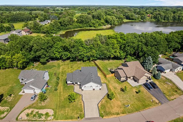 604 Nelson Lane, Center City, MN 55012