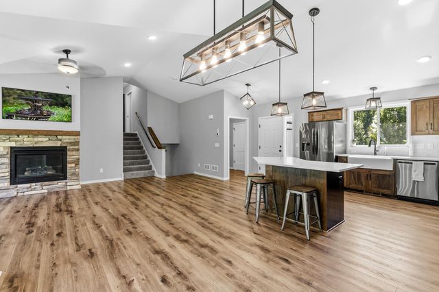 604 Nelson Lane, Center City, MN 55012