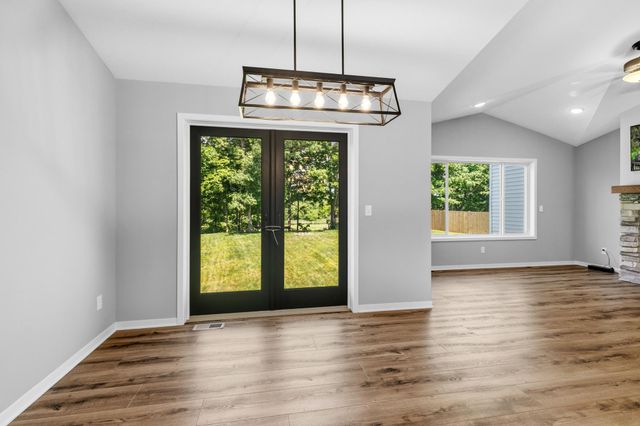 604 Nelson Lane, Center City, MN 55012