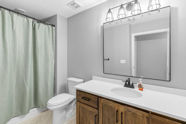 604 Nelson Lane, Center City, MN 55012