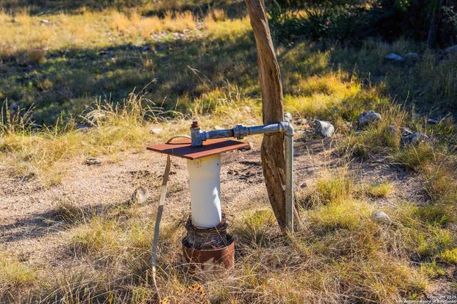 852 SD 24755, Rocksprings, TX 78880