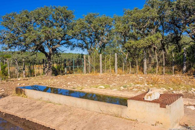 852 SD 24755, Rocksprings, TX 78880