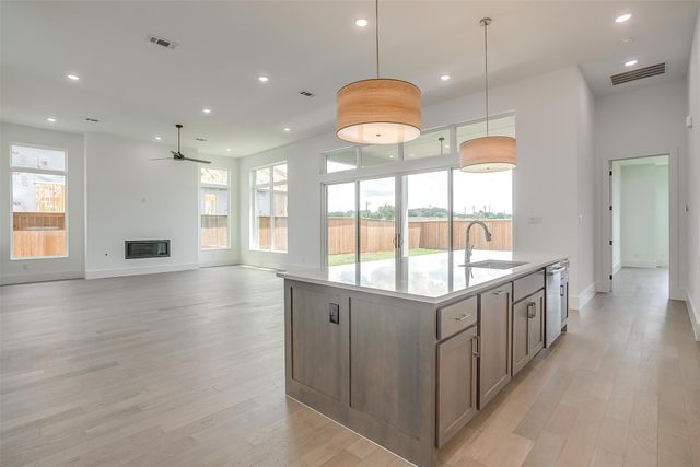 161 Lantern Ridge Drive, Aledo, TX 76008