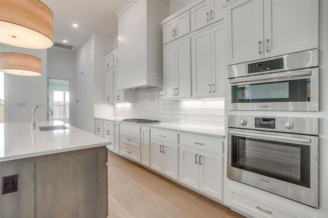161 Lantern Ridge Drive, Aledo, TX 76008