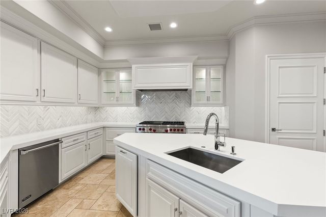 9101 Alta Drive 103, Las Vegas, NV 89145