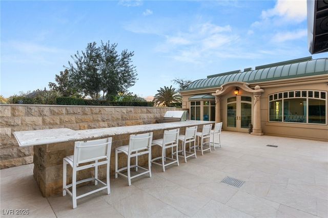 9101 Alta Drive 103, Las Vegas, NV 89145