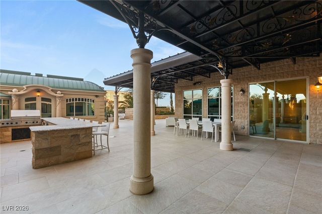 9101 Alta Drive 103, Las Vegas, NV 89145