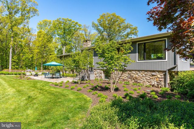 7031 PHILLIPS MILL RD, New Hope, PA 18938