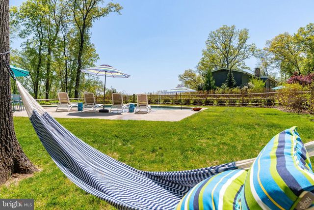 7031 PHILLIPS MILL RD, New Hope, PA 18938