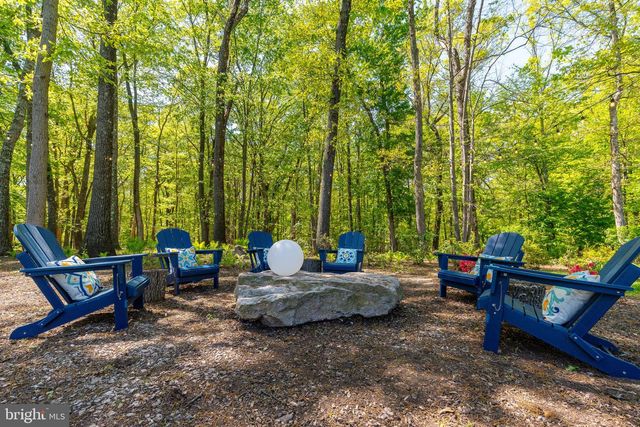 7031 PHILLIPS MILL RD, New Hope, PA 18938