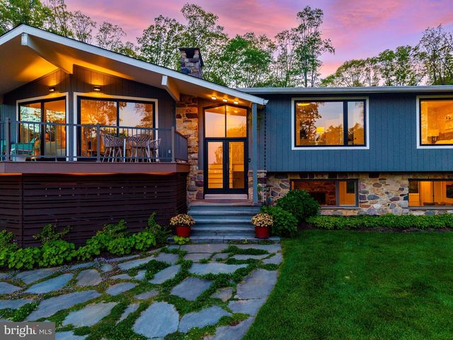 7031 PHILLIPS MILL RD, New Hope, PA 18938