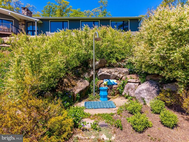 7031 PHILLIPS MILL RD, New Hope, PA 18938
