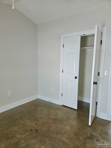 432 Bayfront Pkwy B, Pensacola, FL 32502