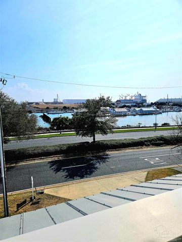 432 Bayfront Pkwy B, Pensacola, FL 32502