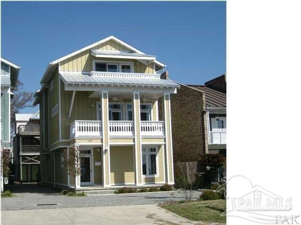 432 Bayfront Pkwy B, Pensacola, FL 32502