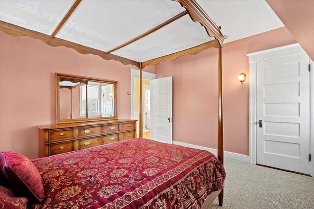 63 Walnut Street, Holden, MA 01520