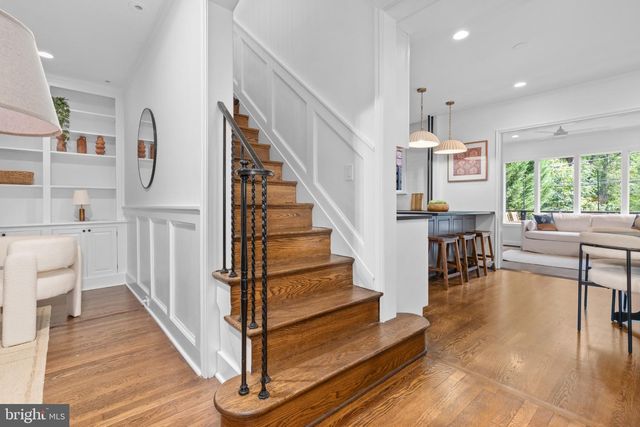 1609 44TH ST NW, Washington, DC 20007