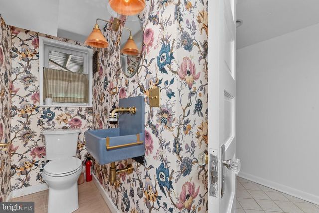 1609 44TH ST NW, Washington, DC 20007