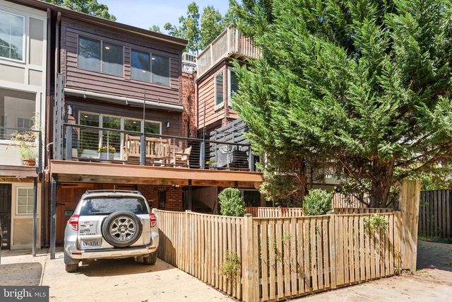1609 44TH ST NW, Washington, DC 20007