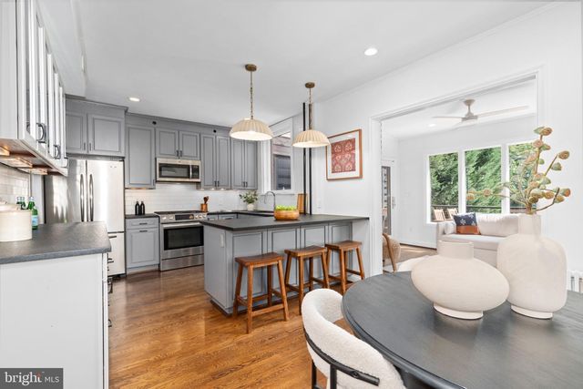 1609 44TH ST NW, Washington, DC 20007