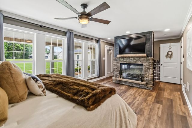 888 High Moore Road, London, KY 40741