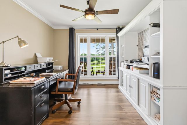 888 High Moore Road, London, KY 40741