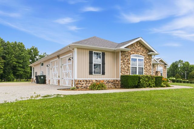 888 High Moore Road, London, KY 40741