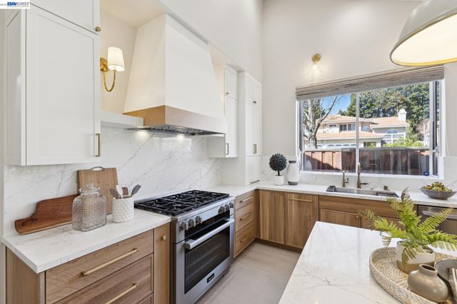 674 Crystal Ct, Pleasanton, CA 94566