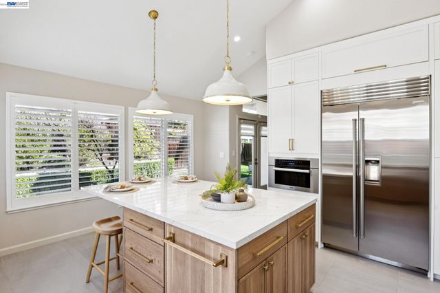 674 Crystal Ct, Pleasanton, CA 94566