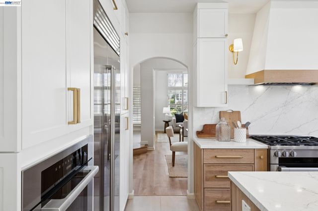 674 Crystal Ct, Pleasanton, CA 94566