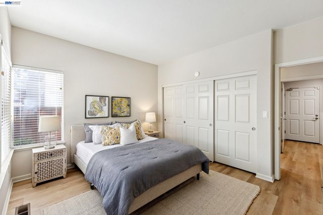 674 Crystal Ct, Pleasanton, CA 94566