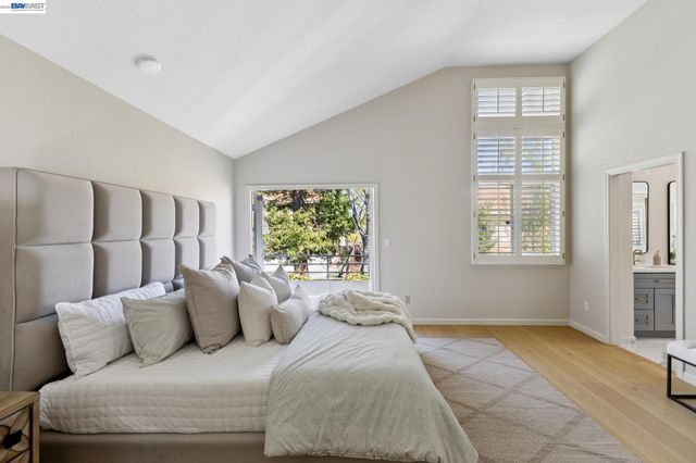 674 Crystal Ct, Pleasanton, CA 94566