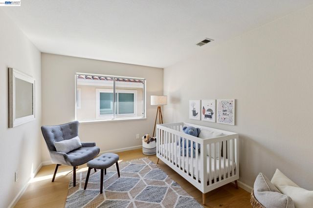 674 Crystal Ct, Pleasanton, CA 94566