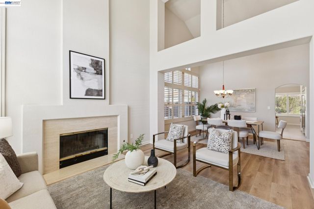 674 Crystal Ct, Pleasanton, CA 94566