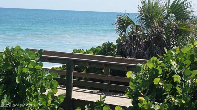 7647 Kiawah Way, Melbourne Beach, FL 32951