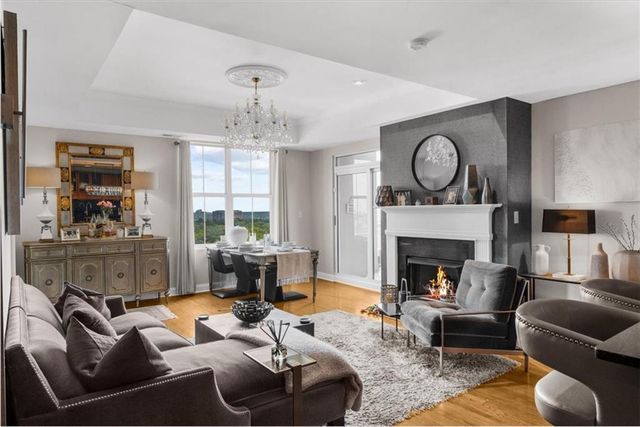 2881 Peachtree NE Road 1102, Atlanta, GA 30305