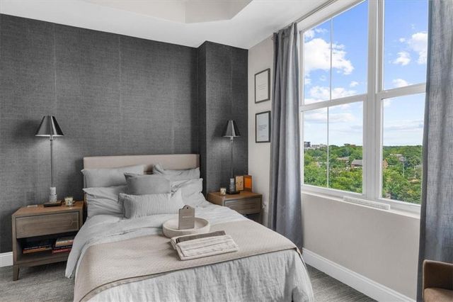 2881 Peachtree NE Road 1102, Atlanta, GA 30305