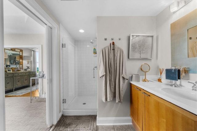 2881 Peachtree NE Road 1102, Atlanta, GA 30305