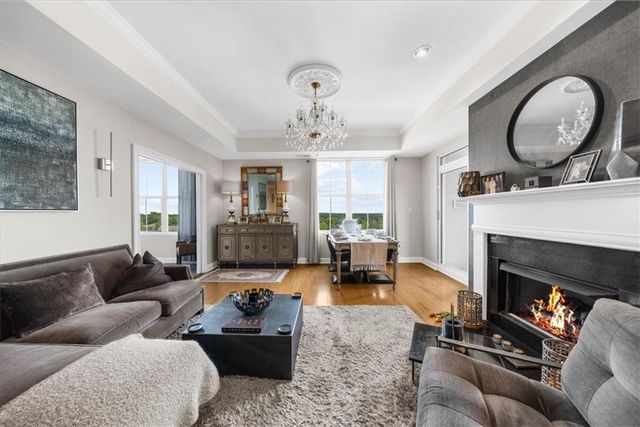 2881 Peachtree NE Road 1102, Atlanta, GA 30305