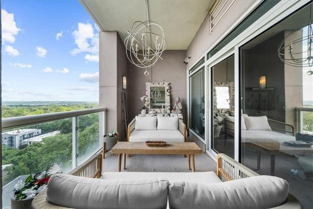 2881 Peachtree NE Road 1102, Atlanta, GA 30305