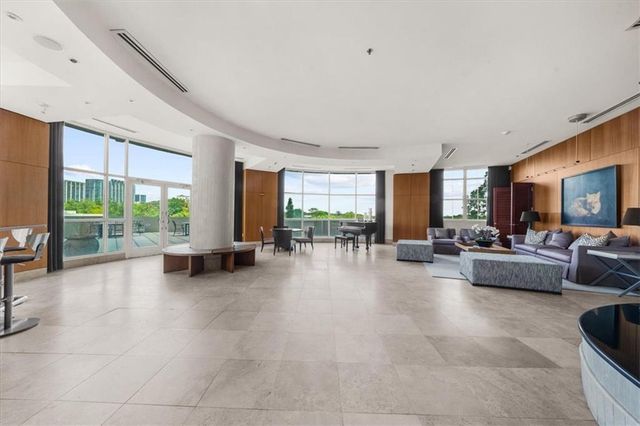 2881 Peachtree NE Road 1102, Atlanta, GA 30305