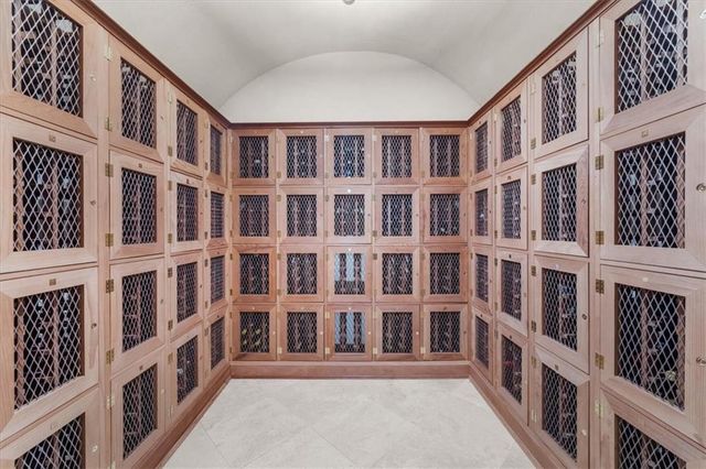 2881 Peachtree NE Road 1102, Atlanta, GA 30305