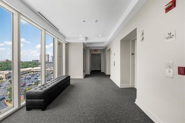 2881 Peachtree NE Road 1102, Atlanta, GA 30305