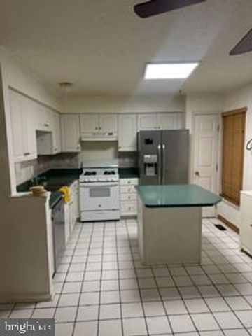 8425 BELDALE CT, Nottingham, MD 21236