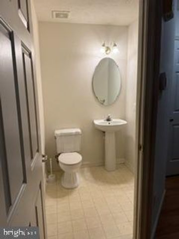 8425 BELDALE CT, Nottingham, MD 21236