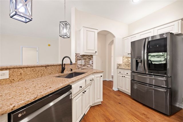 63 Highland Parkway, Bella Vista, AR 72715