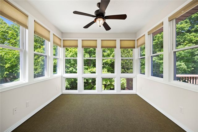 63 Highland Parkway, Bella Vista, AR 72715