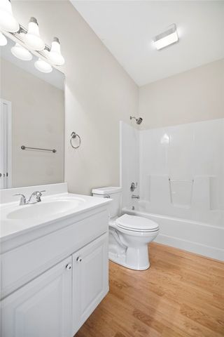 63 Highland Parkway, Bella Vista, AR 72715