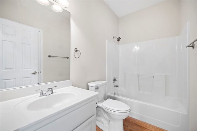 63 Highland Parkway, Bella Vista, AR 72715